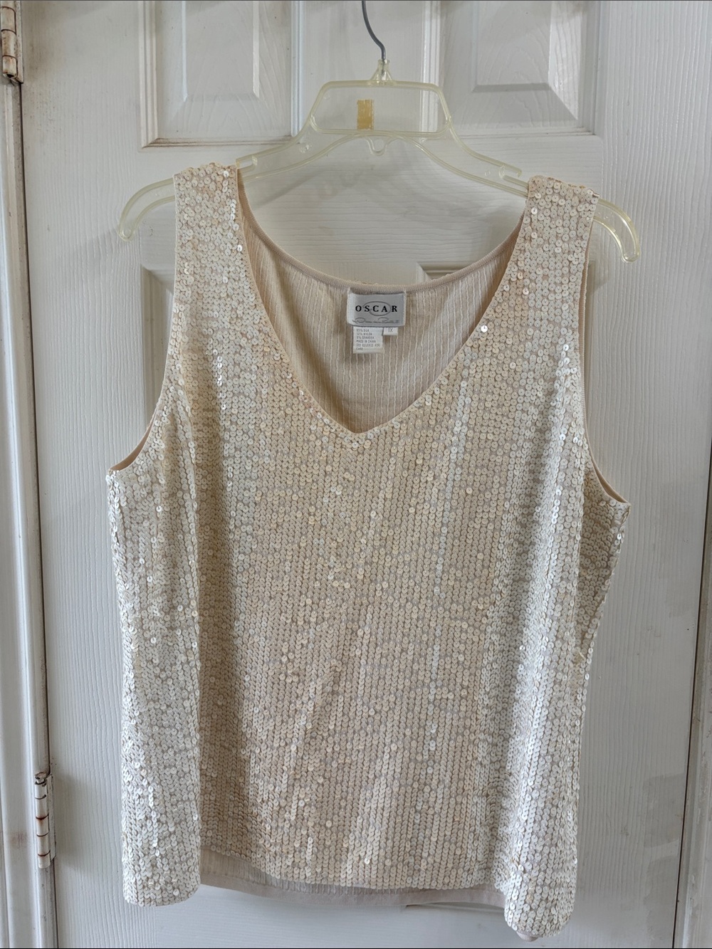 Oscar de la Renta Cream Sequin V-Neck Women's Top. EUC